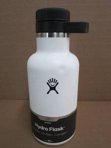 lot 107 image: Hydro Flask 64 oz Growler White - Dented, USED