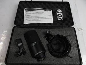 lot 31 image: MXL 990 BLACKOUT CONDENSER MICROPHONE  NO CORD, NOT TESTED, NO BOX, SLIGHTLY USED