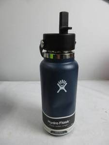 lot 32 image: Hydro Flask Wide Flex Straw Cap Indigo 32 Oz USED, DENTED