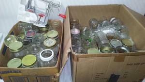 lot 330 image: Pampered Chef Apple Peeler and Canning Jars.