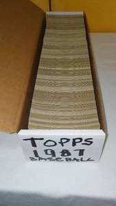 lot 353 image: Topps 1987 Baseball cards.