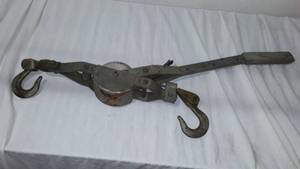 lot 355 image: 1 Ton Come-a-Long.