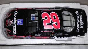 lot 396 image: Action 2004 Kevin Harvick #29 GM  Goodwrench 2005