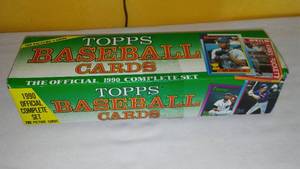 lot 399 image: Topps Baseball Cards, MLB. 1990 Complete Set, Unopened