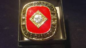 lot 443 image: Minnesota Twins World Champions Ring, 1991