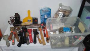 lot 462 image: Hand Tools Lighting Cover Tote and More