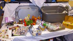 lot 951 image: 25 gal. Covered Tote Full of Crafts