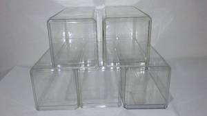 lot 486 image: Clear Model Display Cases (5)