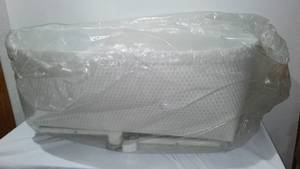 lot 498 image: Badger Baby Bassinet, NEW.