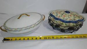 lot 313A image: Vintage, Temptations Covered Casserole Dishes (2)