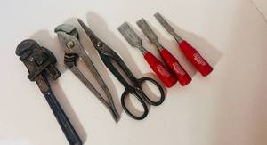 lot 35 image: Lot of Tools Wrench, Tin Snips, Lock Pliers and Fuller Chisels