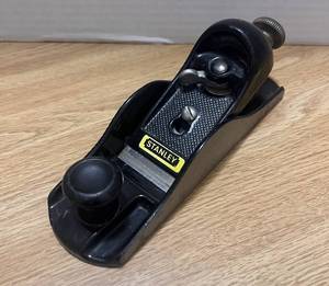 lot 71 image: Stanley Block Plane G12-220