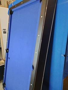 Hustler 7 Full-Size Pool Table