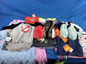 Large Lot of Childrens Clothes