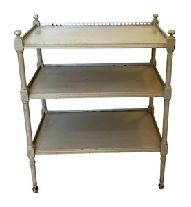 lot 63 image: Vintage Three Tiered Accent Table