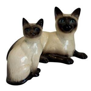 lot 111 image: Two Royal Doulton Siamese Cat Figurines