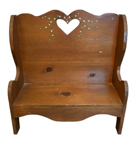 lot 151 image: Cute Wooden Bench with Hand Painted Floral Accents