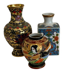 lot 168 image: Three Asian Style Vases