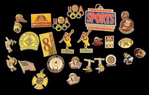 lot 47 image: Large Lot of Vintage Lapel Pins