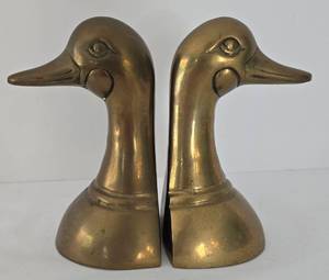 lot 35 image: Pair of Vintage Brass Duck Head Bookends