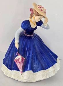 lot 121 image: Royal Doulton Figure of the Year Mary HN3375