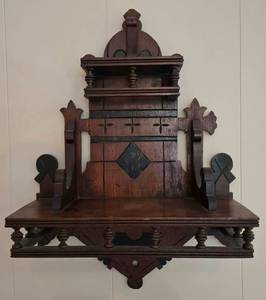 lot 126 image: Incredibly Detailed Highly Carved Antique Victorian Wall Shelf