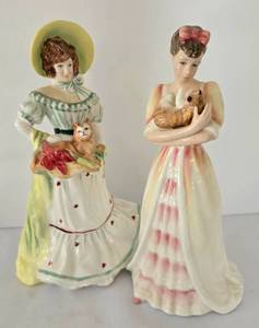 lot 137 image: Pair of Royal Doulton Porcelain Figures including Royal Doulton Kimberley Figurine HN 3382
