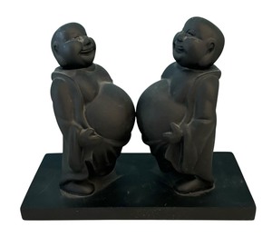 lot 73 image: Sumo Wrestlers Figurine