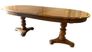 lot 20 image: Elegant Vintage Dining Room Table  Vintage Italian Neoclassical Style Dining Room Table