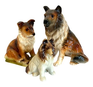 lot 258 image: Three Vintage Collectible Dog Figurines