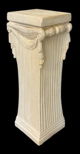 lot 262 image: Elegant Decorative Pillar
