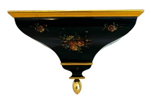 lot 264 image: Classy Vintage Wall Shelf