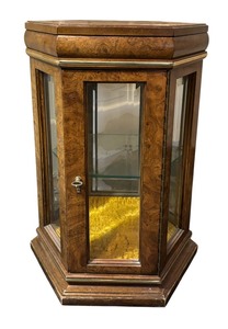 lot 295 image: Petite Vintage Display Cabinet