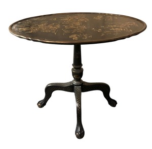lot 10 image: Vintage Asian Motif Accent Tripod Table