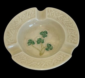 lot 299 image: Belleek Shamrock Ashtray