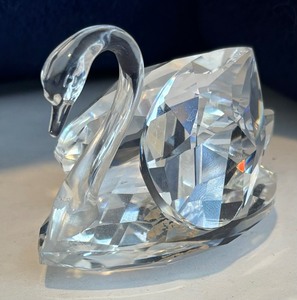 lot 308 image: Swarovski Crystal Swan