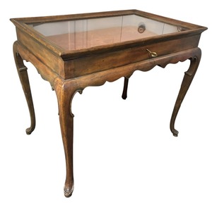 lot 34A image: Vintage Wooden Display Cabinet Accent Table