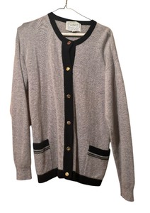 lot 339 image: Classy 100% Cashmere Sweater Size Small by Sportwhirl