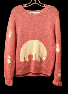 lot 400 image: Sierra Designs Sweater Size Small  Medium
