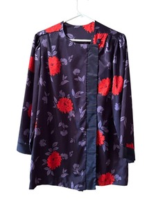 lot 431 image: Platinum Nights Oversized Swing Floral Coat  Robe