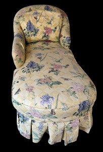 lot 95 image: Fabulous Vintage LAF Chaise Lounge  Odds and Ends Yellow and Butterflies, Flowers and More
