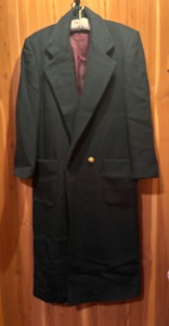 lot 94 image: Beautiful New York Jones Long Winter Green Coat