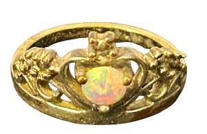 lot 69A image: Pretty Sterling Silver Ring