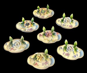 lot 296A image: Pretty Small Floral Plates  Place Holders