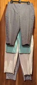 lot 442 image: Four Pairs of Spring Capris