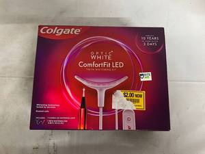 lot 62 image: Colgate Optic White Teeth Whitening Kit