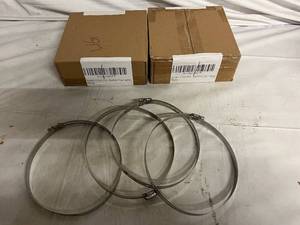 lot 70 image: 2 x 4ct Packs of Garden Hose Clamps