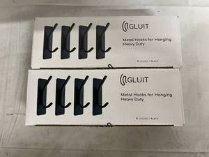 lot 76 image: 2 x 4ct Packs of Heavy Duty Hanging Hooks