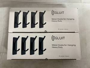 lot 78 image: 2 x 4ct Packs of Heavy Duty Hanging Hooks