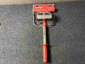 lot 105 image: Roberts Extendable Floor Roller